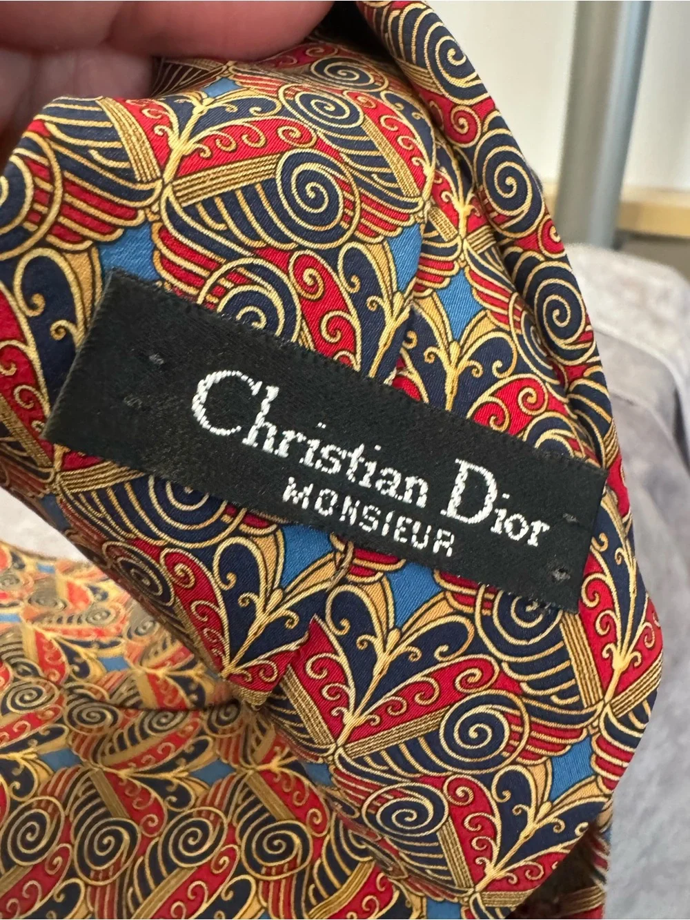 Dior Mens Vibrant‎ Silk Red, Blue and Gold Ornate Silk Tie
